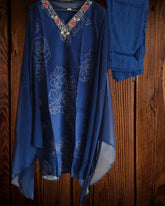 Elegant Chinnon Digital Printed Kurta Set with Neck Embroidery & Chiffon Dupatta – Fully Stitched