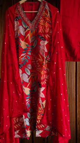 Elegant Chinnon Digital Printed Kurta Set with Neck Embroidery & Chiffon Dupatta – Fully Stitch