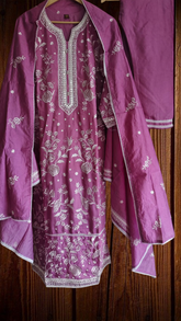 Muslin Kurta with Thread Embroidery & Croatia Lacing – Fully Stitched 3-Piece Suit Set with Shantoon Pants