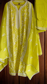 Muslin Kurta with Thread Embroidery & Croatia Lacing – Fully Stitched 3-Piece Suit Set with Shantoon Pants