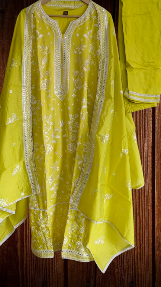 Muslin Kurta with Thread Embroidery & Croatia Lacing – Fully Stitched 3-Piece Suit Set with Shantoon Pants