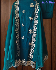 Mul Cotton Pichwai Art Un Stitched Suit with Gotta Laser Cut Work