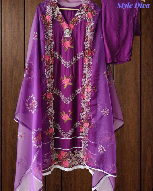 Stylish Organza Digital Printed Kurta Set with Mirror Work & Printed Dupatta – Fully Stitched