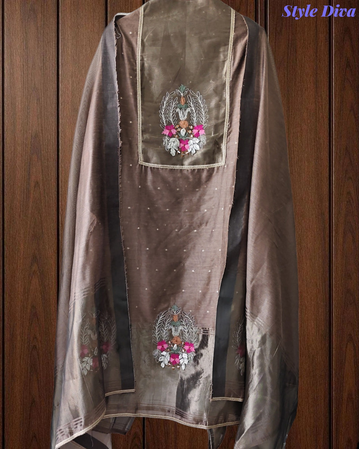 Jamdani Cotton Lagdi Patta- Faux Leather Unstitched Suit