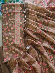 Winter Wear-Stunning Floral Pashmina Digital Print Un-Stitched Winter Suit Set