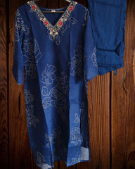 Elegant Chinnon Digital Printed Kurta Set with Neck Embroidery & Chiffon Dupatta – Fully Stitched