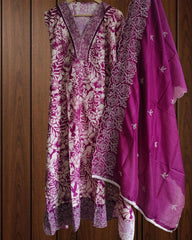 Elegant Cotton Thread Embroidered Kurta Set with Muslin Dupatta – Unstitched | Rayon Bottom Fabric