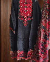 Graceful Glass Organza Kurta With Gotta & Pearl Work Dupatta Semi-Stitched Suit Set