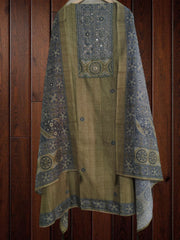 Elegant Linen Digital Print Suit Set with Kantha Work Detailing