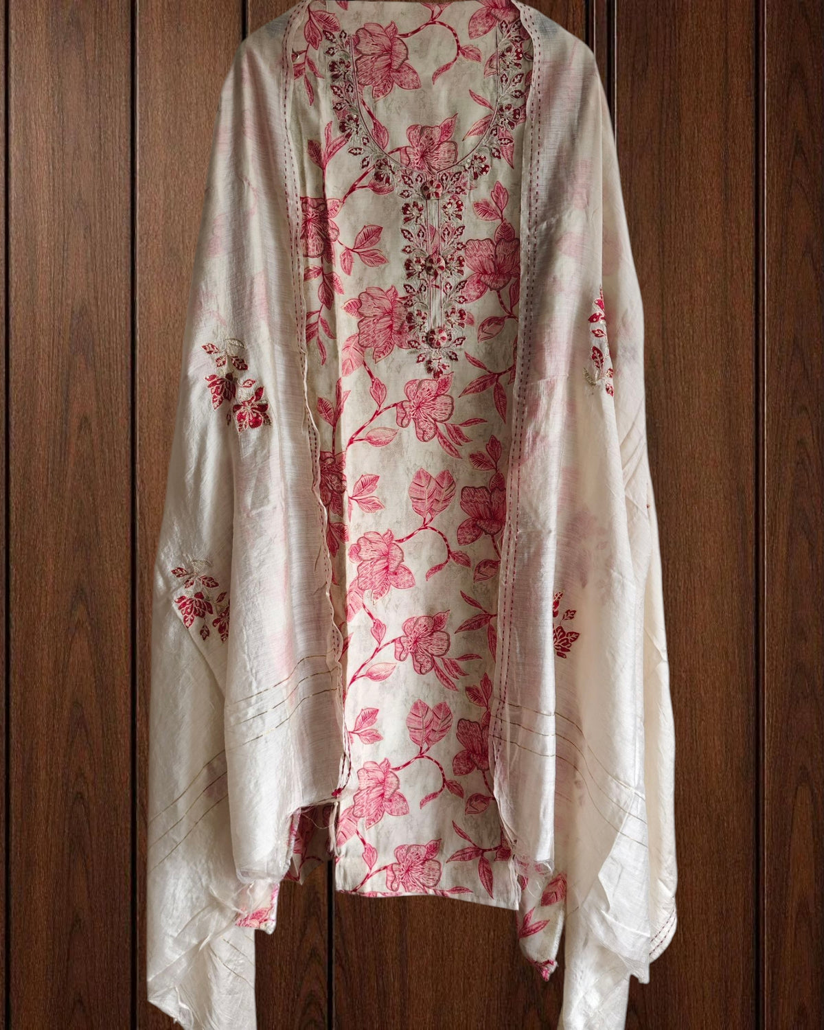🧵 Modal Kashmiri Embroidery Suit Set with Muslin Dupatta and  Cotton Bottom (Unstitched)